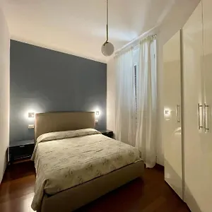 The Painting Apartment. A Central And Lovely In Milan